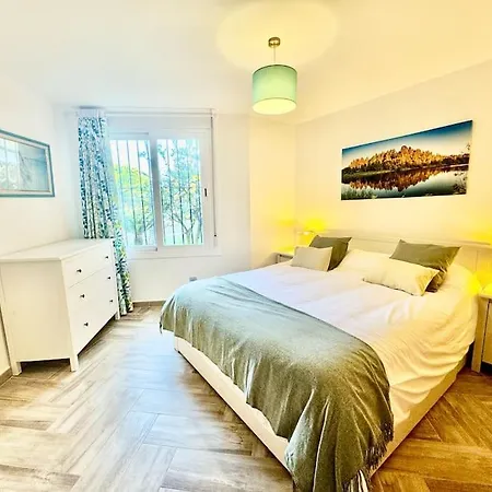 Apartment Charming Beachfront Estepona